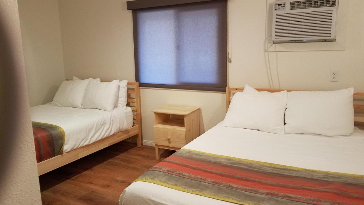 Shoshone Inn エクステリア 写真